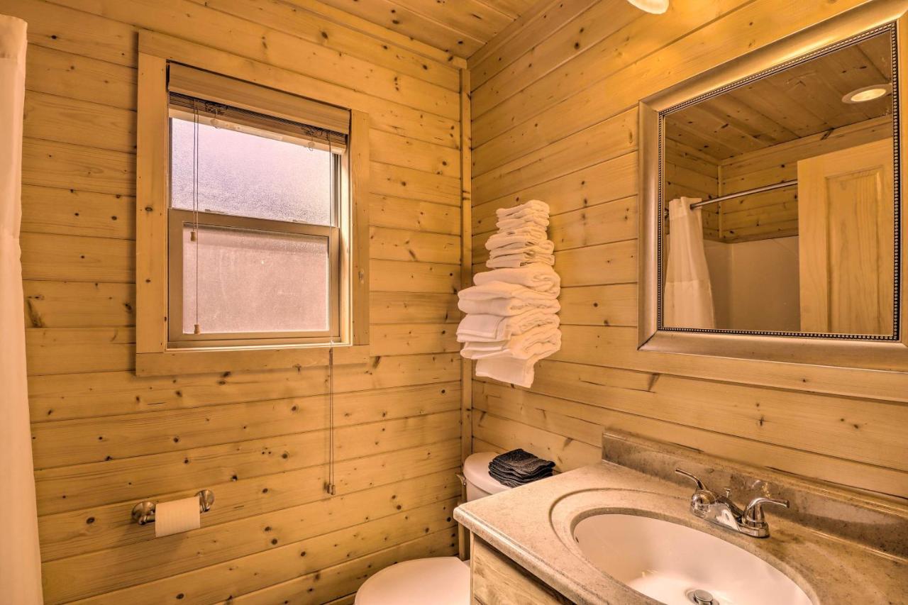 Heber Springs Cabin With Deck And River Views! Экстерьер фото