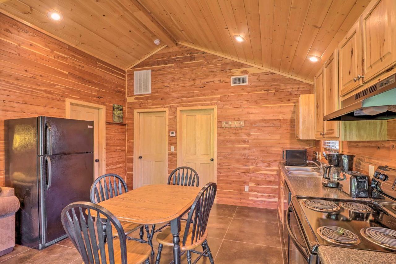 Heber Springs Cabin With Deck And River Views! Экстерьер фото