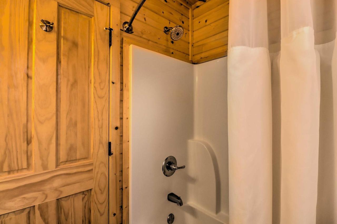 Heber Springs Cabin With Deck And River Views! Экстерьер фото